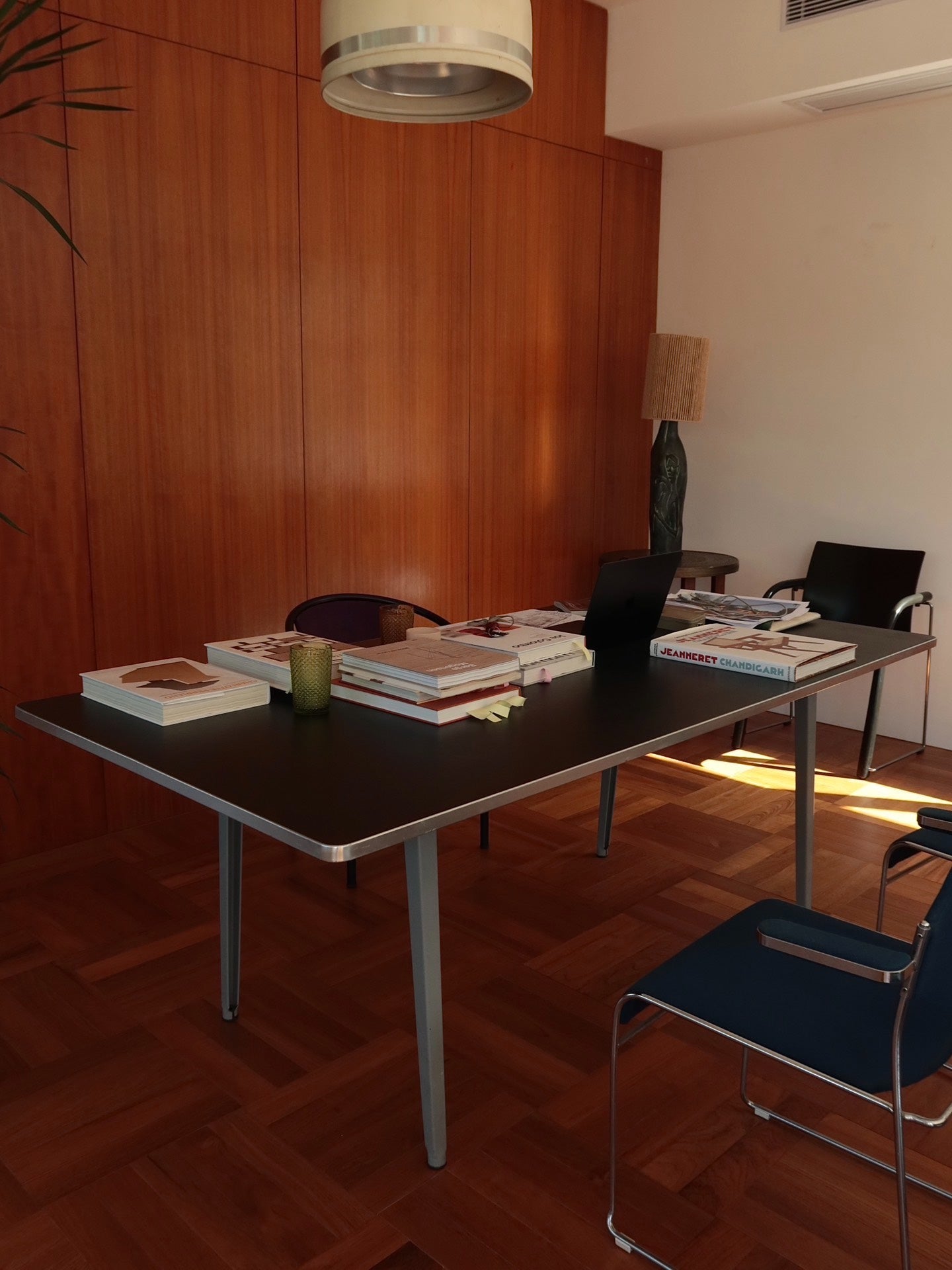 Reform table