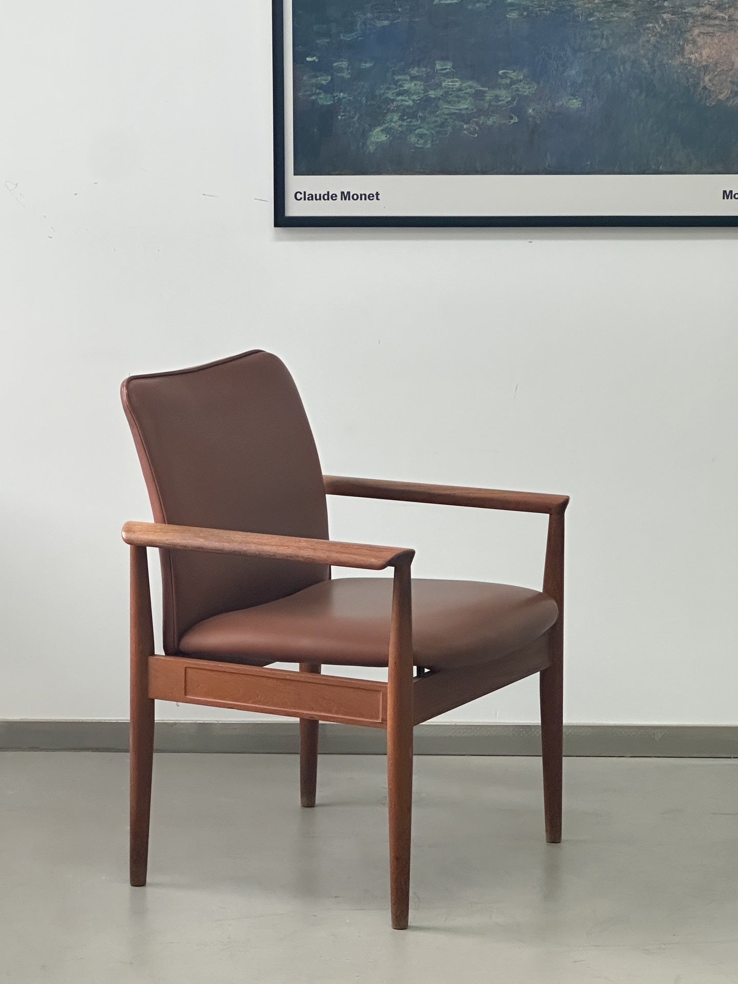 Office Chair Diplomat Chair Model 209 by Finn Juhl
