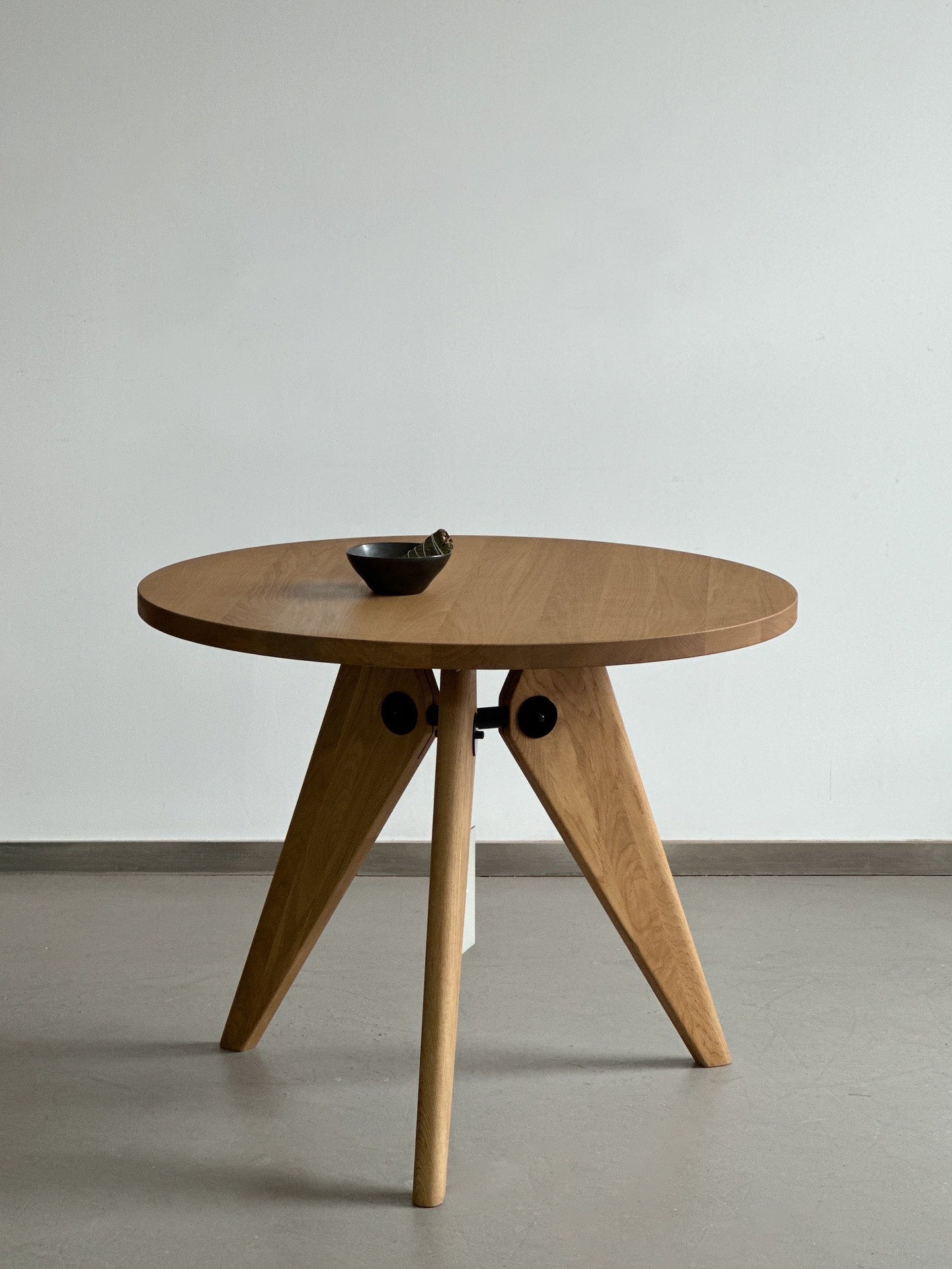 Vitra Gueridon Oak Round Dining Table: VGT by Jean Prouve