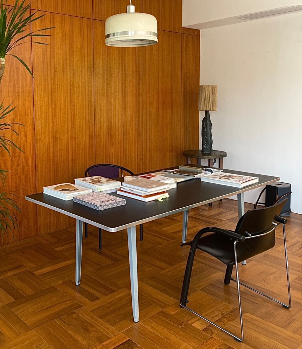 Reform table
