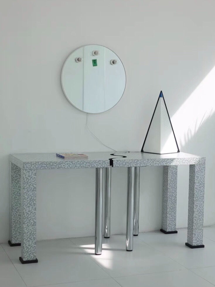 'SPUGNATO' Memphis table