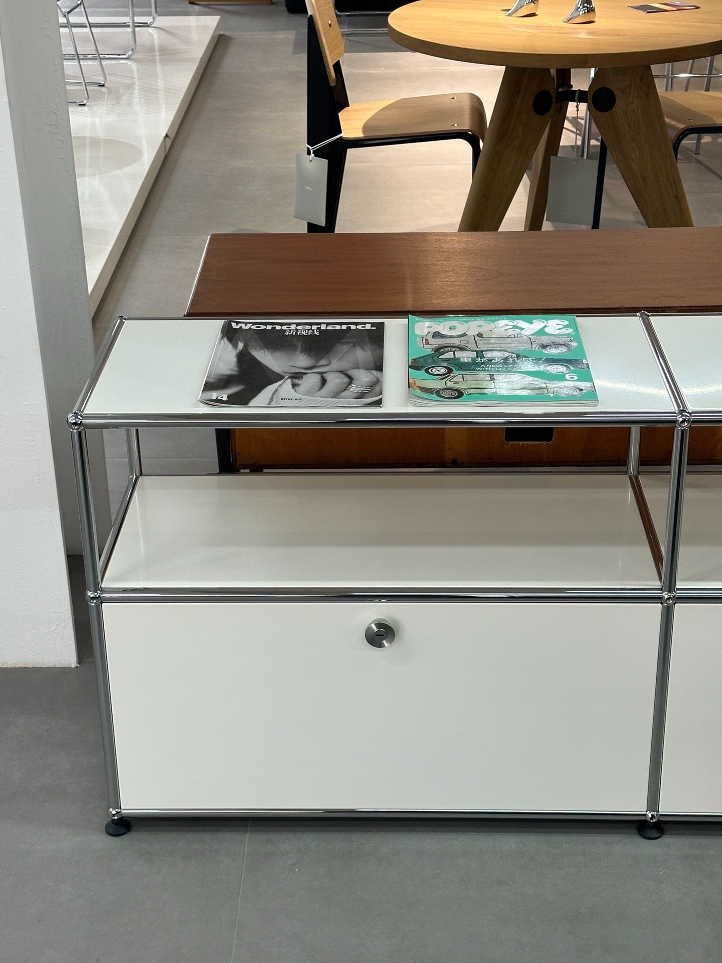 White Genuine USM Side Cabinet: USM SC