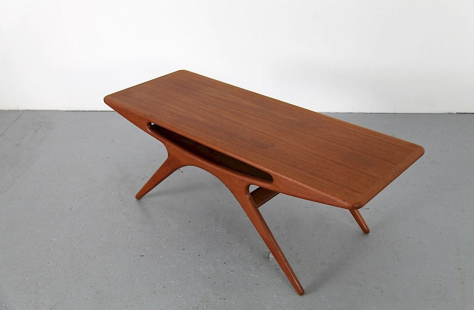 Smile Coffee Table: JAC by Johannes Andersen