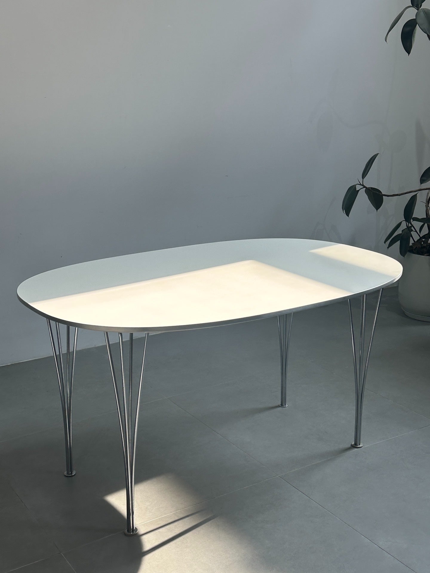 Super-Elipse Dining Table: by Piet Hein and Bruno Mathsson