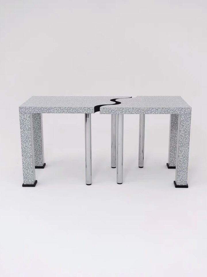 'SPUGNATO' Memphis table