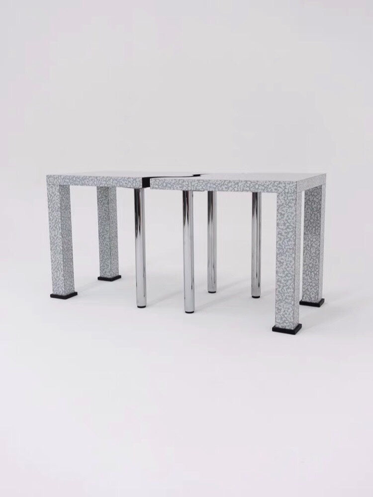 'SPUGNATO' Memphis table