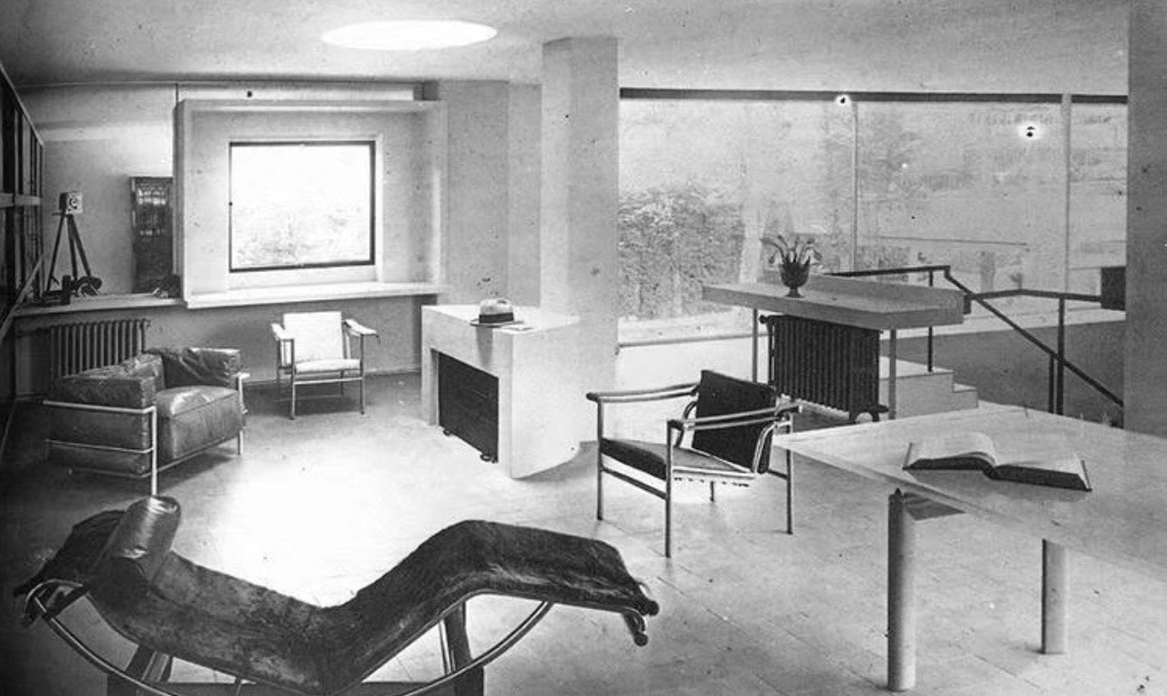 LC1 Armchair by Le Corbusier