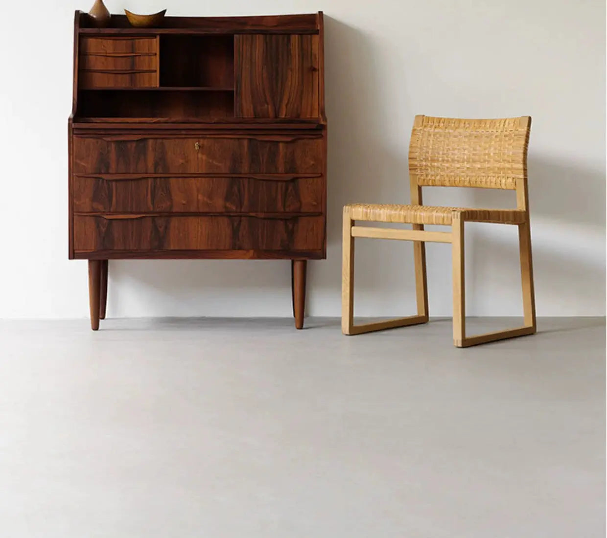 Noemi Solid Wood Cabinet with Chest Drawers