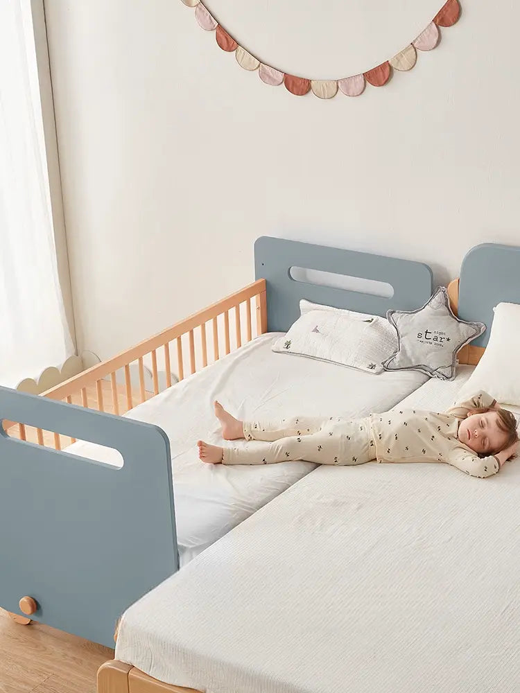 Achille Imported Seamless Bedside Baby Bed