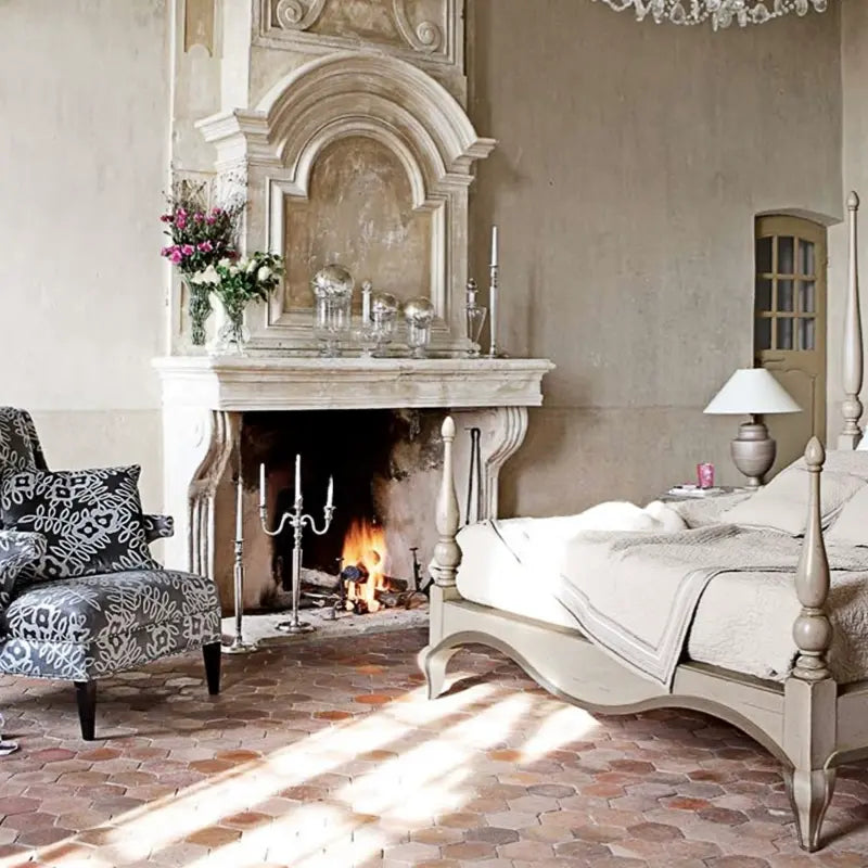 Auguste Elegant Pillar Frame Princess Bed