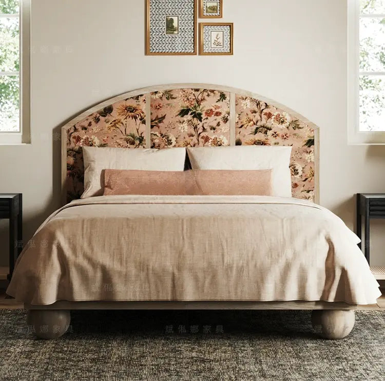 Tali Elegant Classical Style Wooden Bed