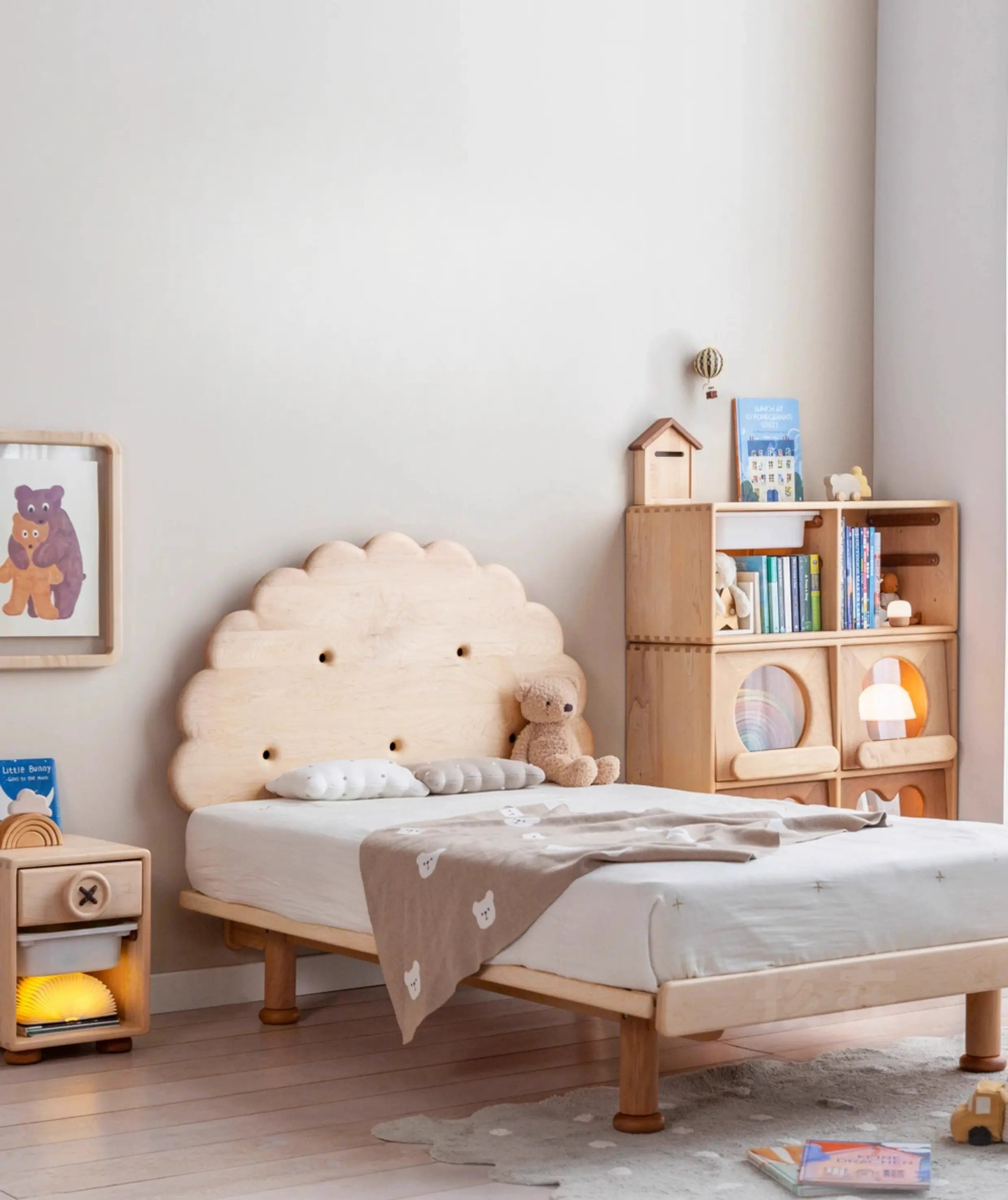 Ozias round biscuit square bed