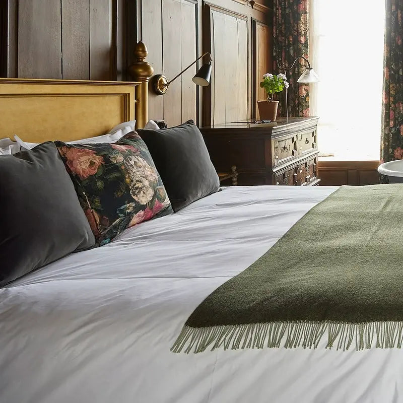 Maelys Light Luxury Princess Style Wedding Bed