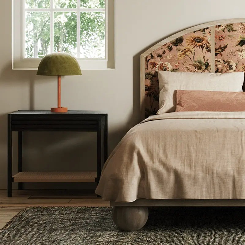 Tali Elegant Classical Style Wooden Bed