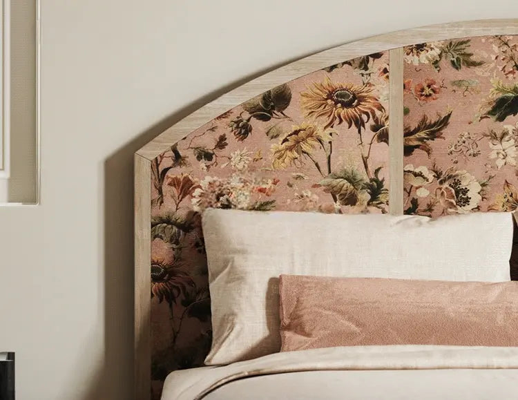 Tali Elegant Classical Style Wooden Bed