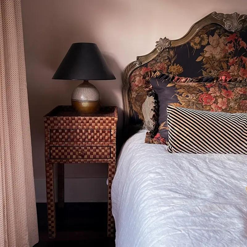 Solstice Retro Carved Wood Princess Style Bed