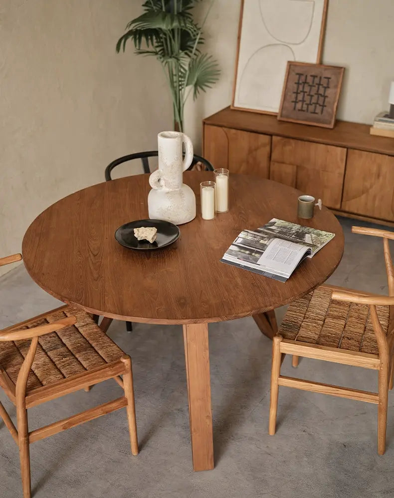 Giuseppe Solid Wood Retro Medieval Round Table