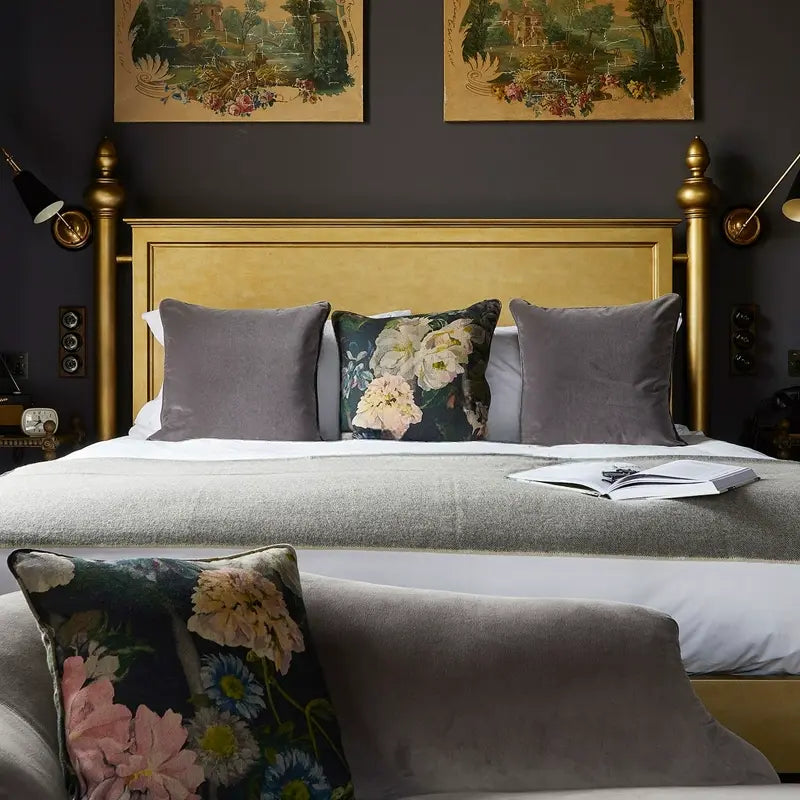 Maelys Light Luxury Princess Style Wedding Bed