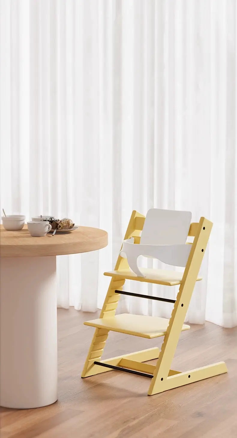 Zéphyr Gray Solid Wood Growth Chair
