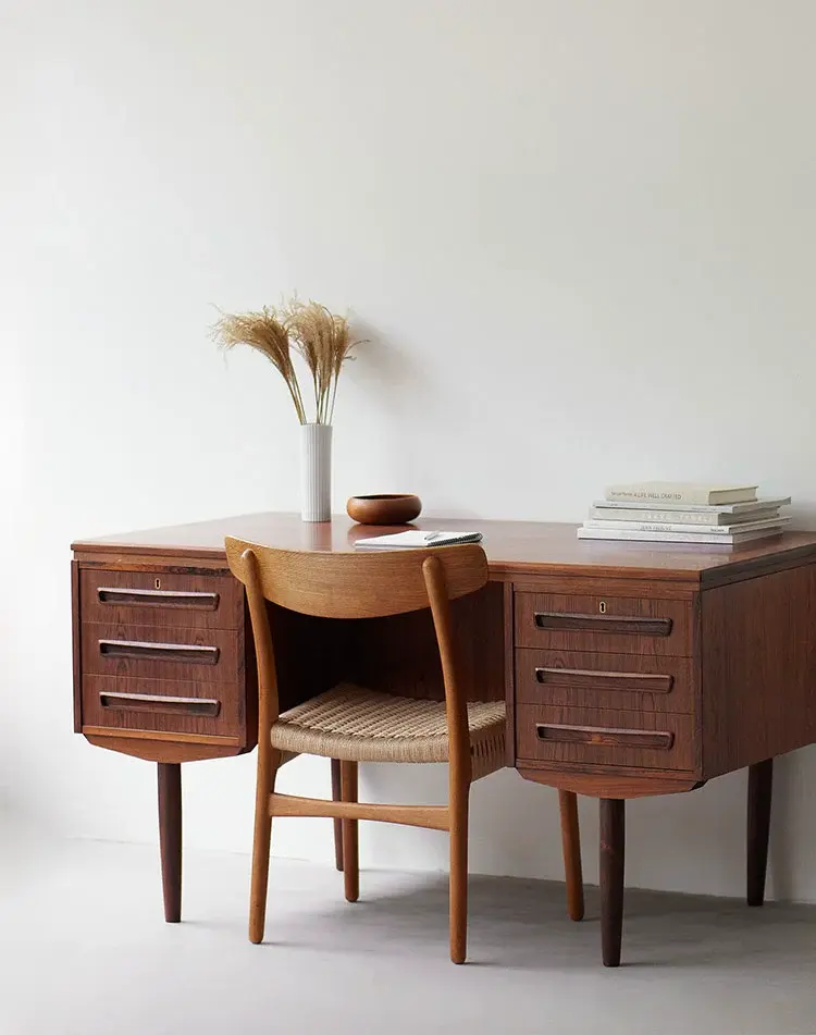 Étienne Retro Black Walnut Cherry Wood Desk