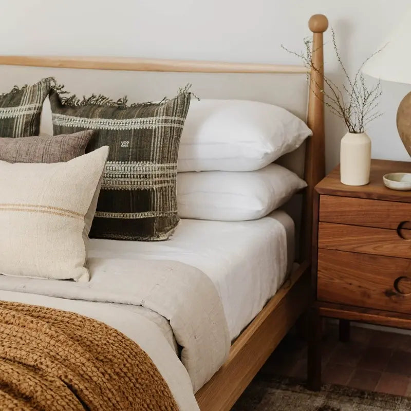 Iolanthe Elegant Master Bedroom Solid Wood Bed