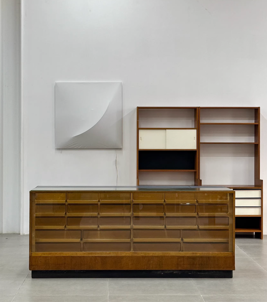European Display Cabinet: Vintage DC by Belgium