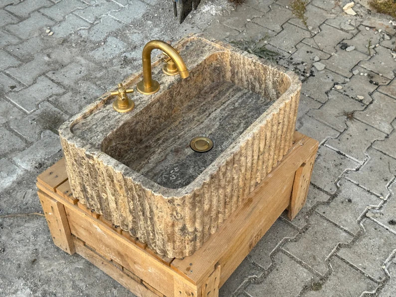 Arnauld Travertine Ribbed Marble Sink