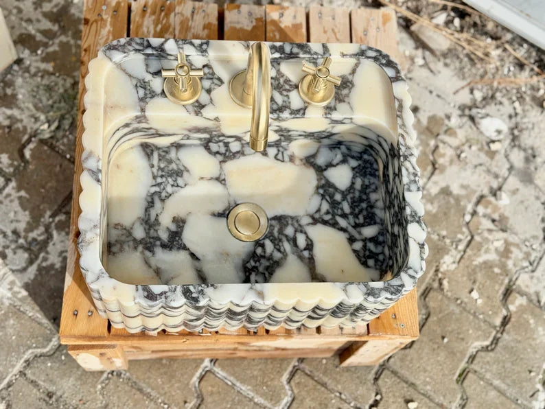 Nico Calacatta Viola ribbed marble sink