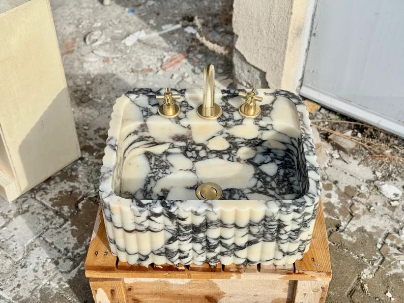 Nico Calacatta Viola ribbed marble sink