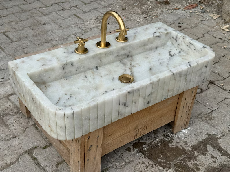 Fidèle Marble Sink, Ribbed 3 Sides Wash Basin