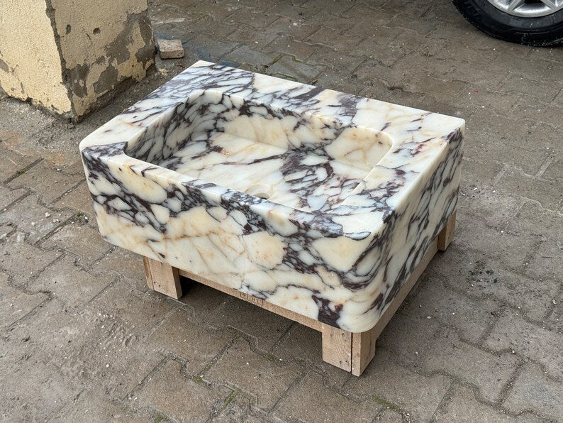 Federico Viola Ribbed Marble Sink