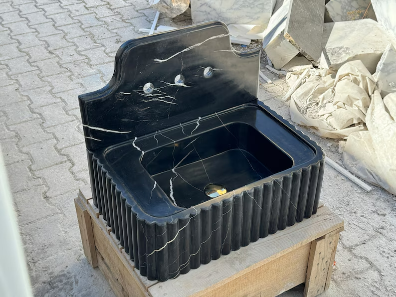 Barthélemy Nero Ribbed Marble Sink - Wall Mounted