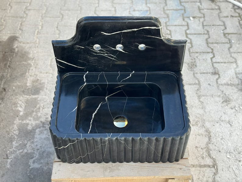 Barthélemy Nero Ribbed Marble Sink - Wall Mounted