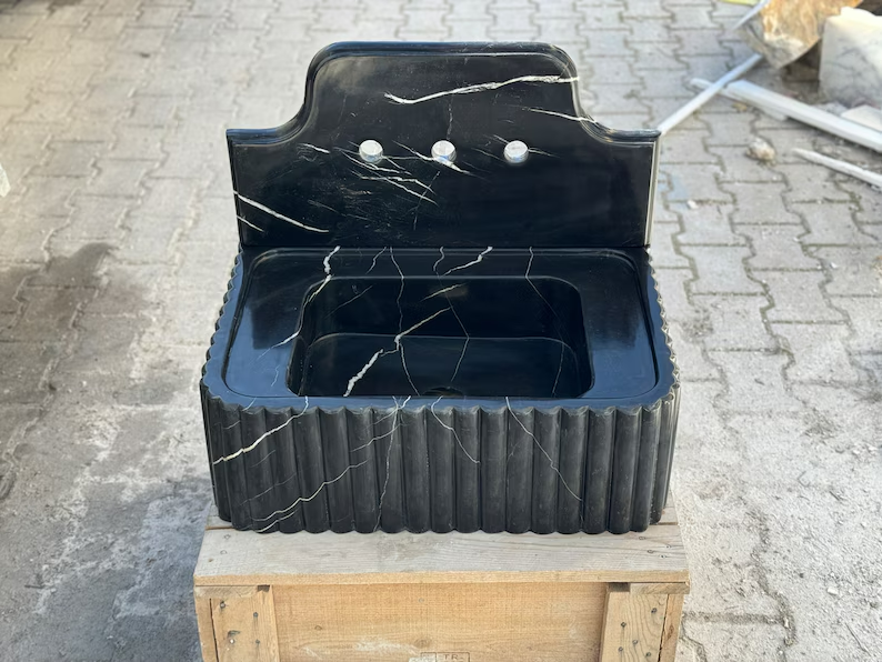 Barthélemy Nero Ribbed Marble Sink - Wall Mounted