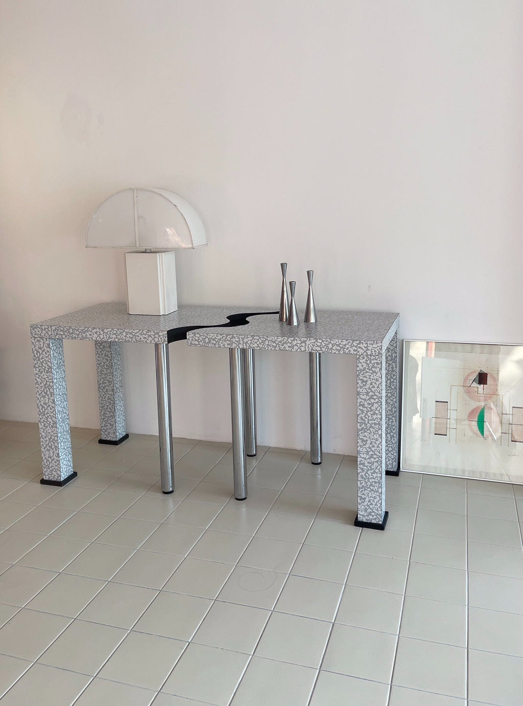 'SPUGNATO' Memphis table