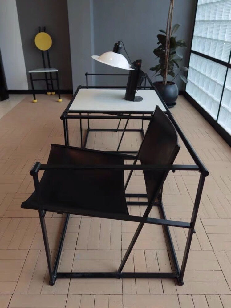 Pastoe FM61 Black and White Table and Chair Set by Radboud Van Beekum