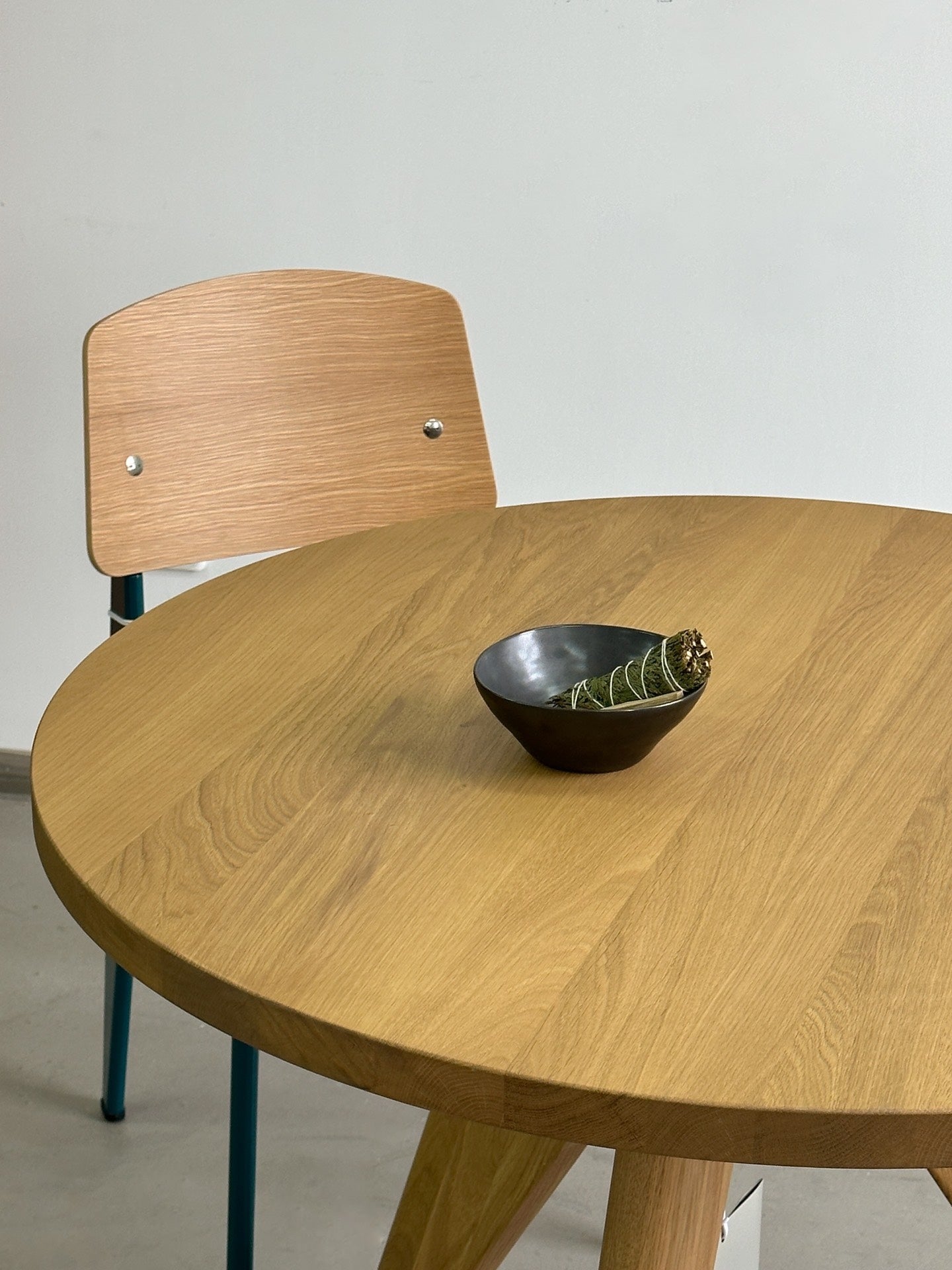 Vitra Gueridon Oak Round Dining Table: VGT by Jean Prouve