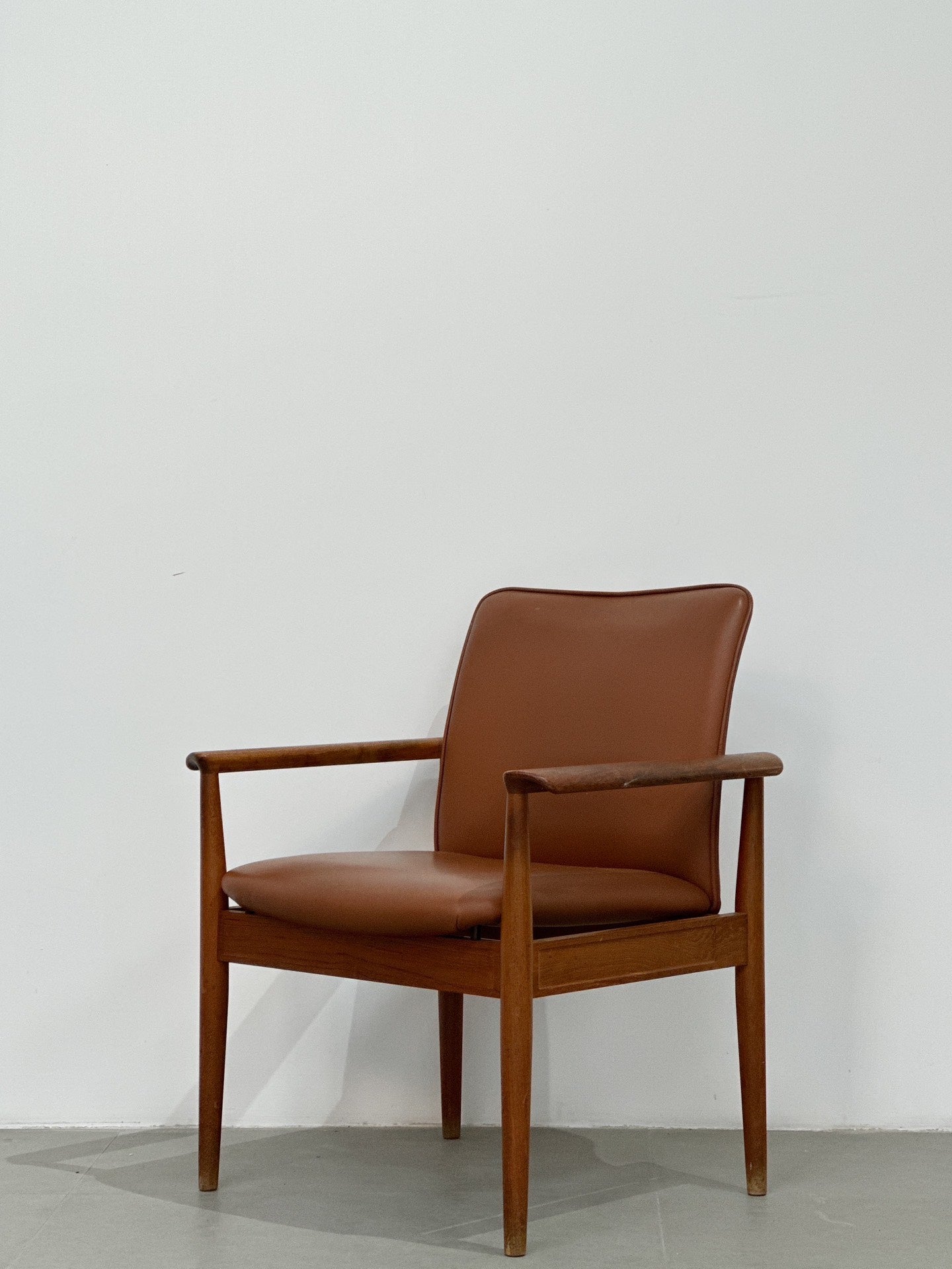 Office Chair Diplomat Chair Model 209 by Finn Juhl
