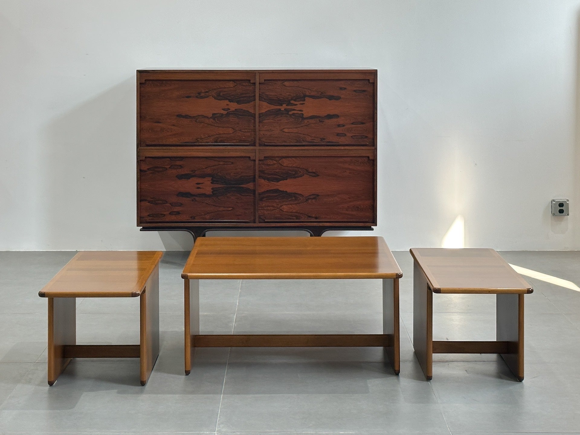 Tobia Scarpa And Afra Scarpa Coffee Table With Side Tables by Maxalto