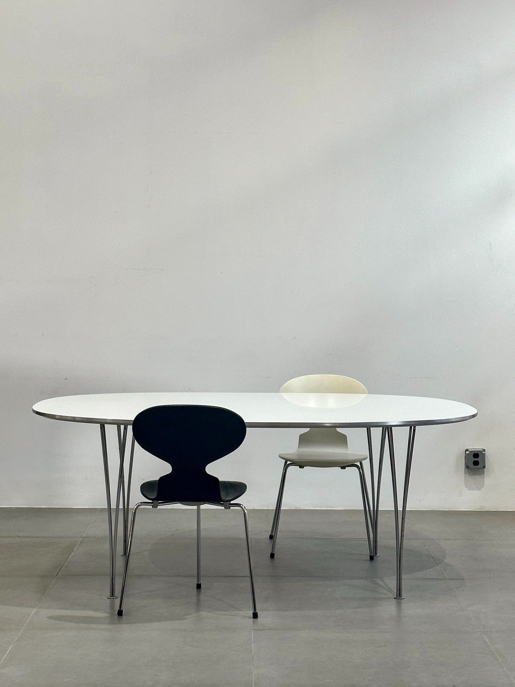 Danish Classic Designer Dining Table by Piet Hein and Bruno Mathsson: Super-Elipse