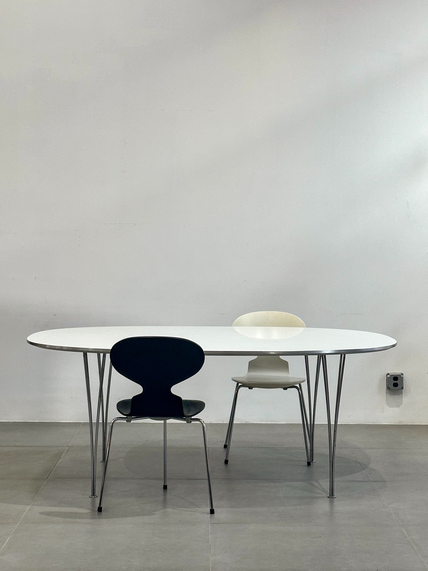 Danish Classic Designer Dining Table by Piet Hein and Bruno Mathsson: Super-Elipse