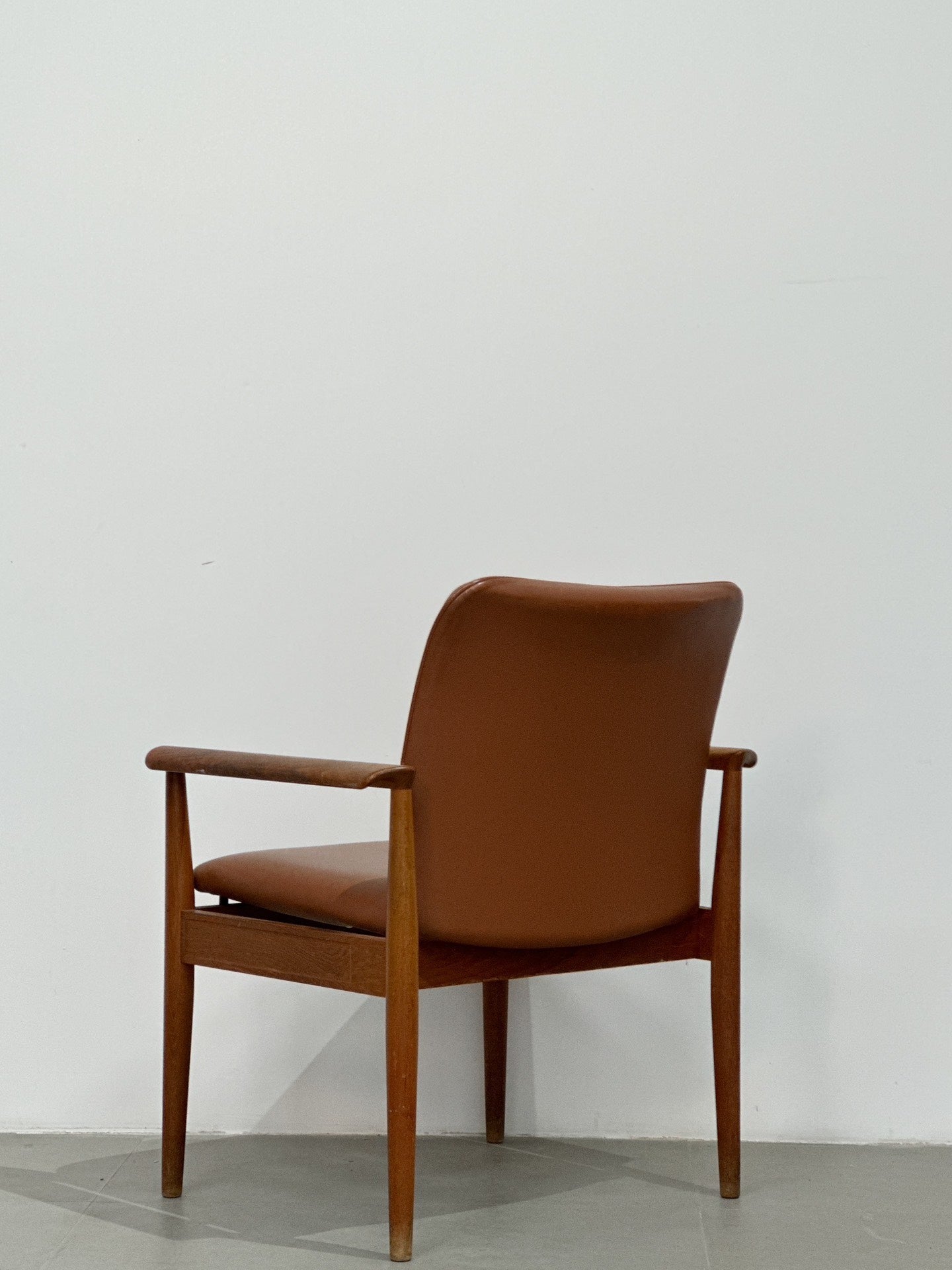 Office Chair Diplomat Chair Model 209 by Finn Juhl