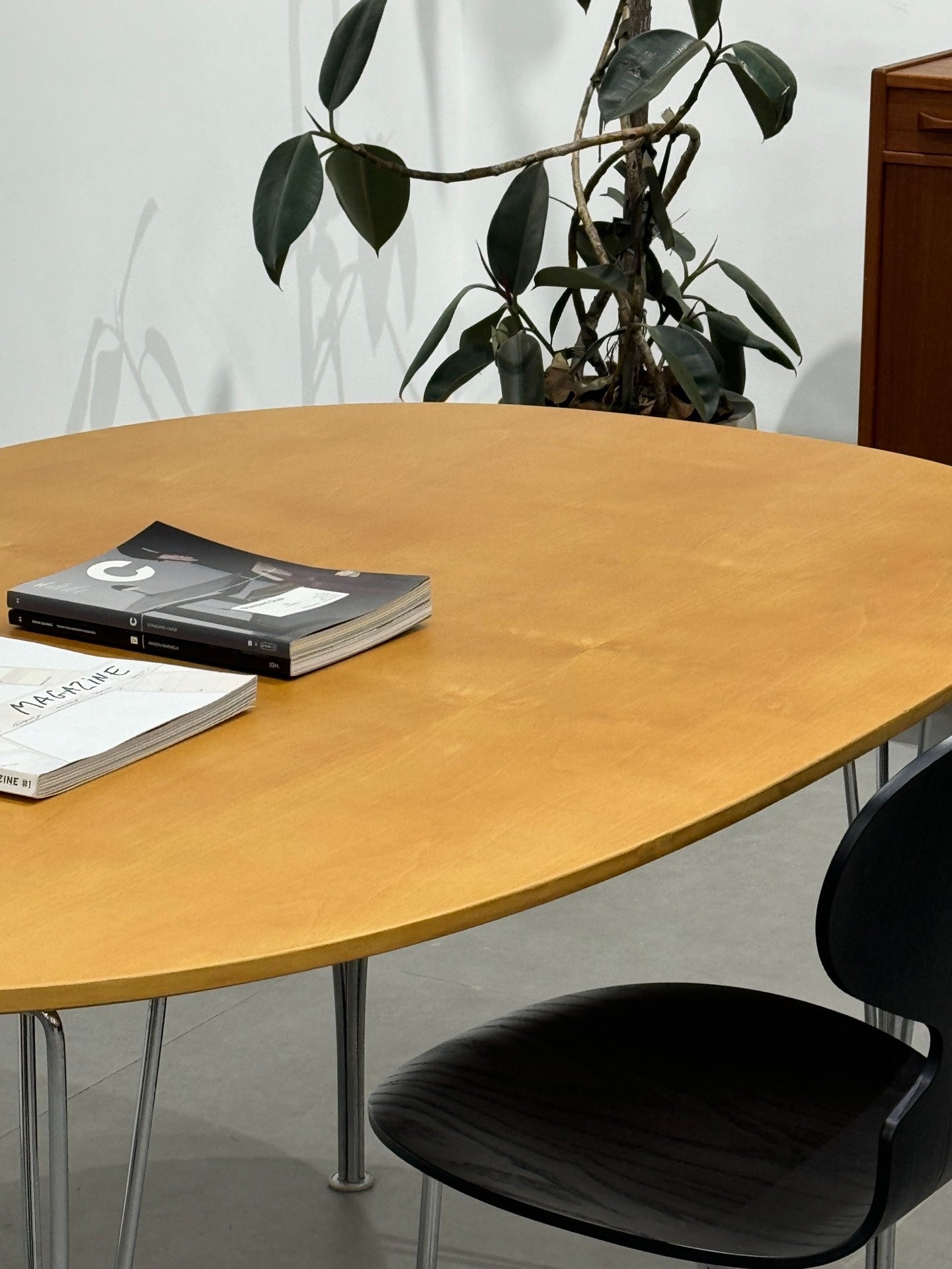 Super-Elipse Dining Table by Piet Hein and Bruno Mathsson