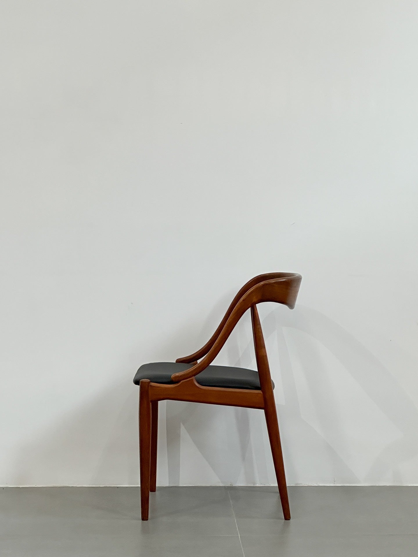 Danish Classic Designer Dining Chairs by Johannes Andersen
