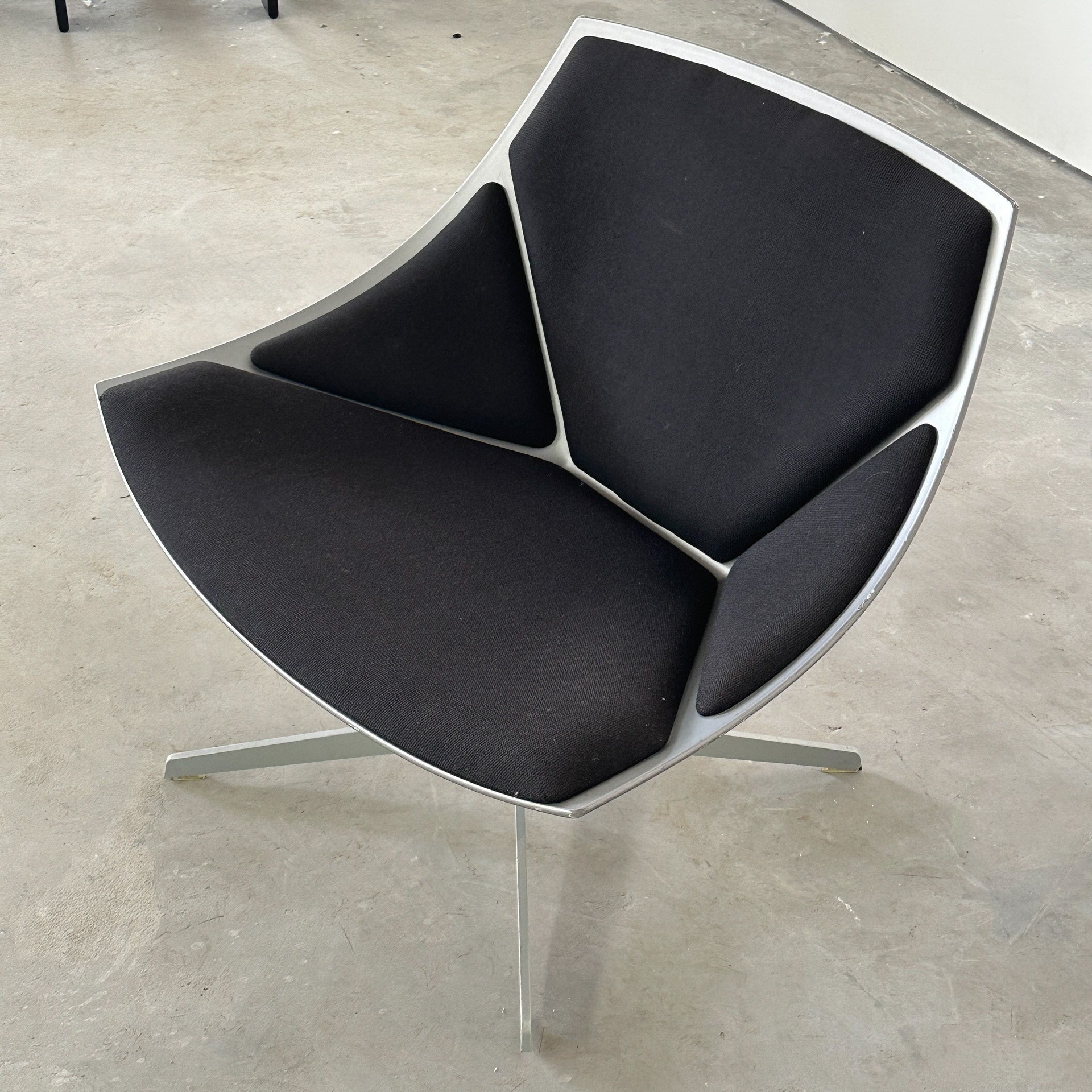 JL10 Space Chair: by Fritz Hansen