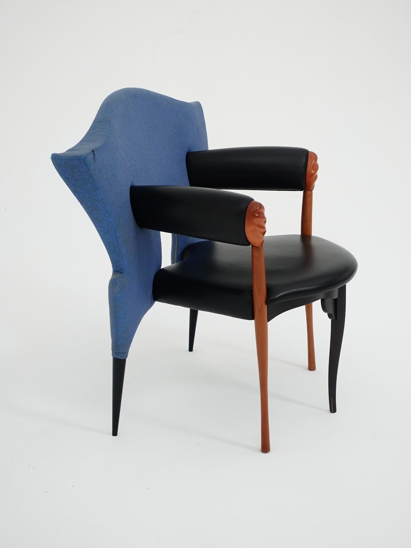 Prosim Sedni Chair by Bořek Šípek