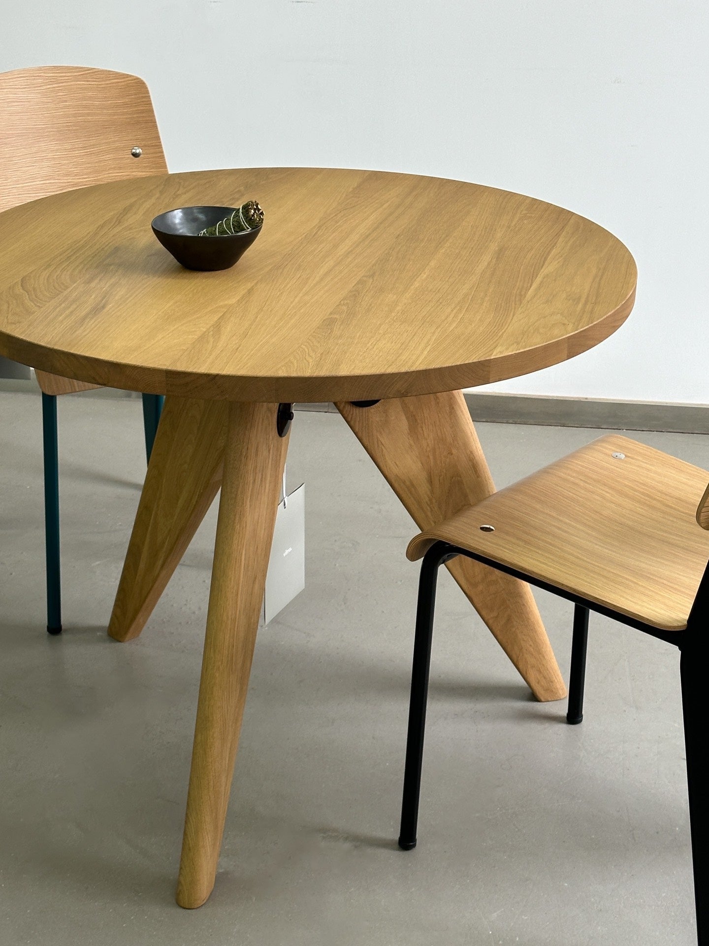Vitra Gueridon Oak Round Dining Table: VGT by Jean Prouve