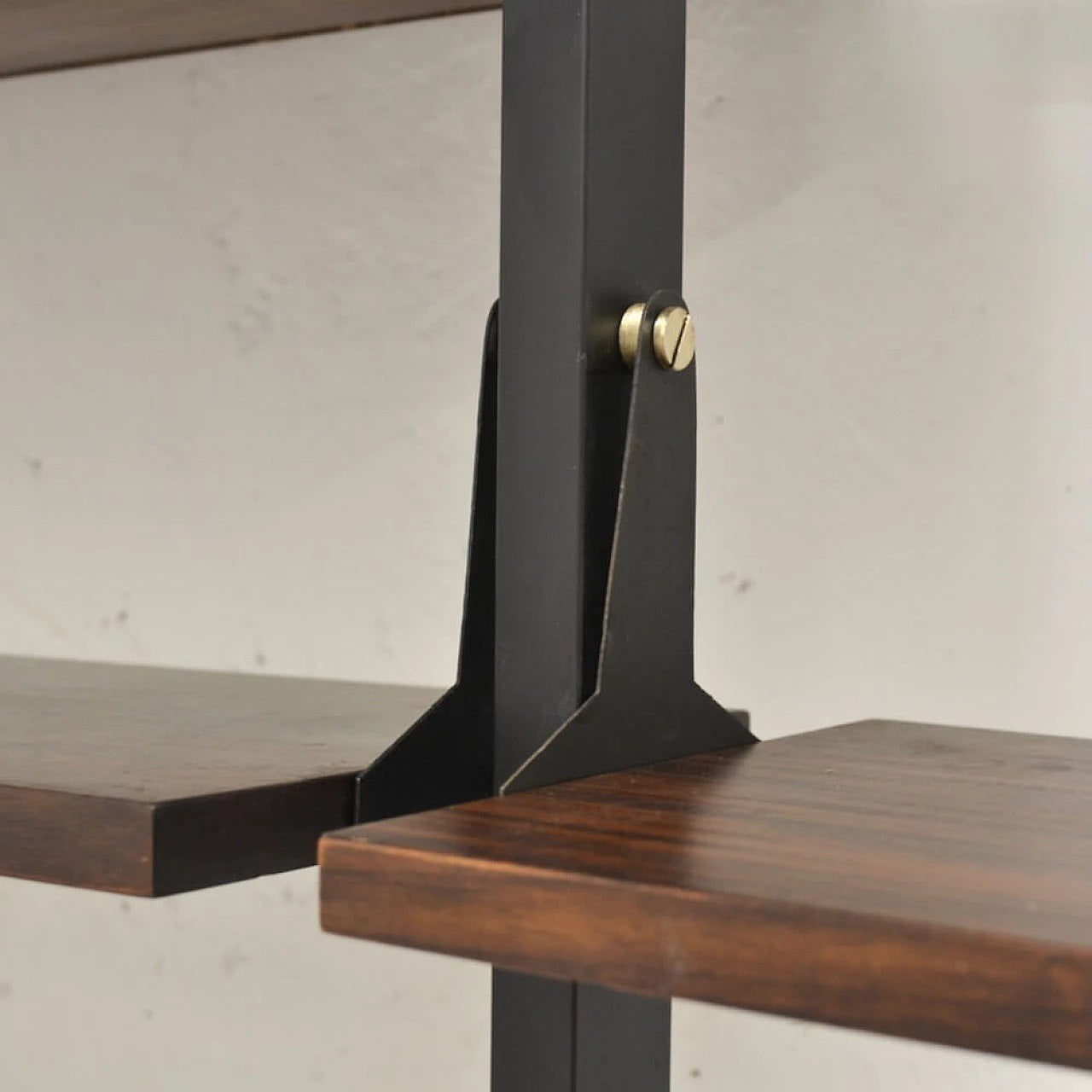 Modular Floor-to-Ceiling Bookcase by La Sorgente del Mobile