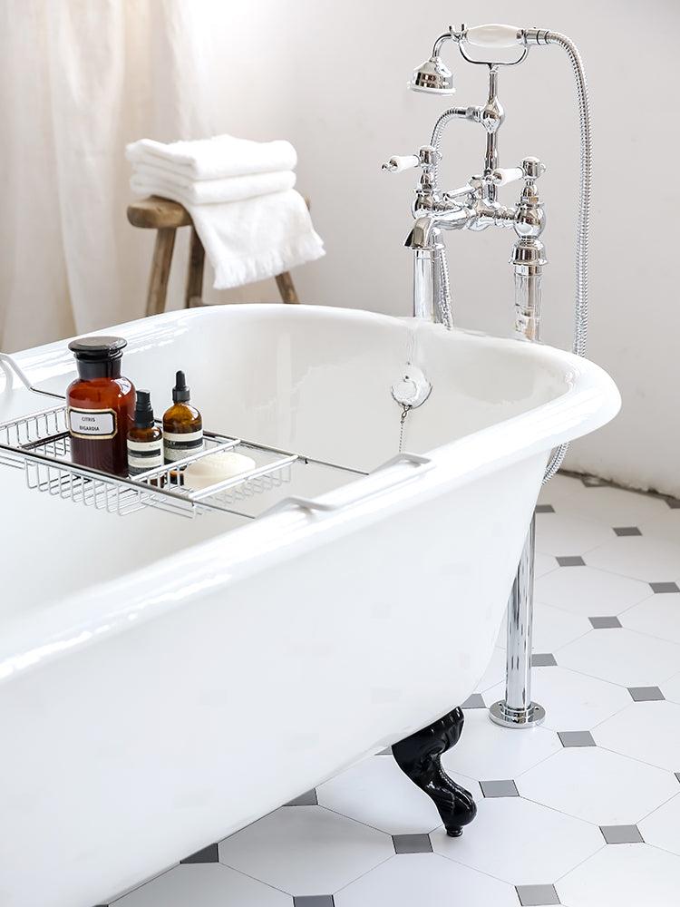 Pennelope Glazed Cast Iron Chaise Longue Bathtub