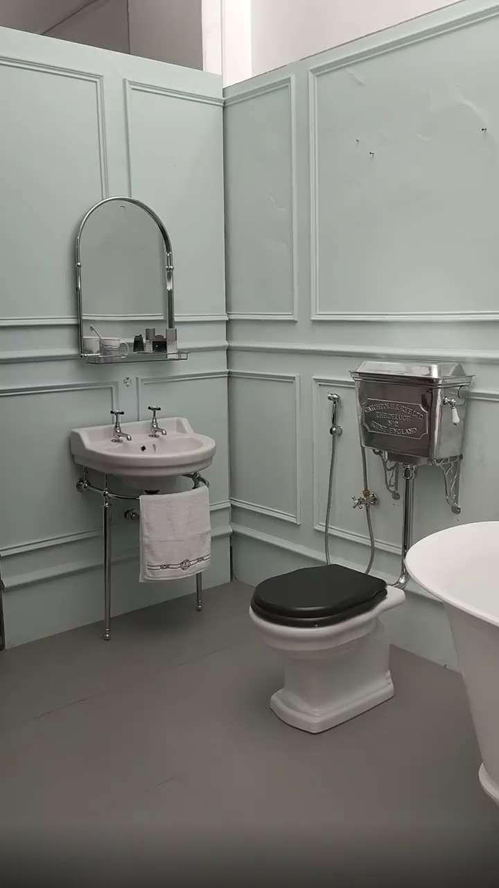 Romanette Arc-Shaped Brass Basin Set
